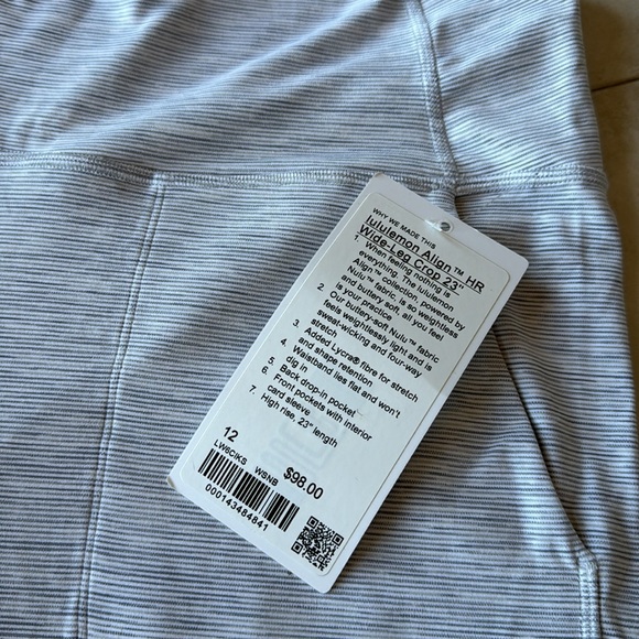 Lululemon Align HR Wide leg crop 23” sz 12 NWT - Picture 2 of 5